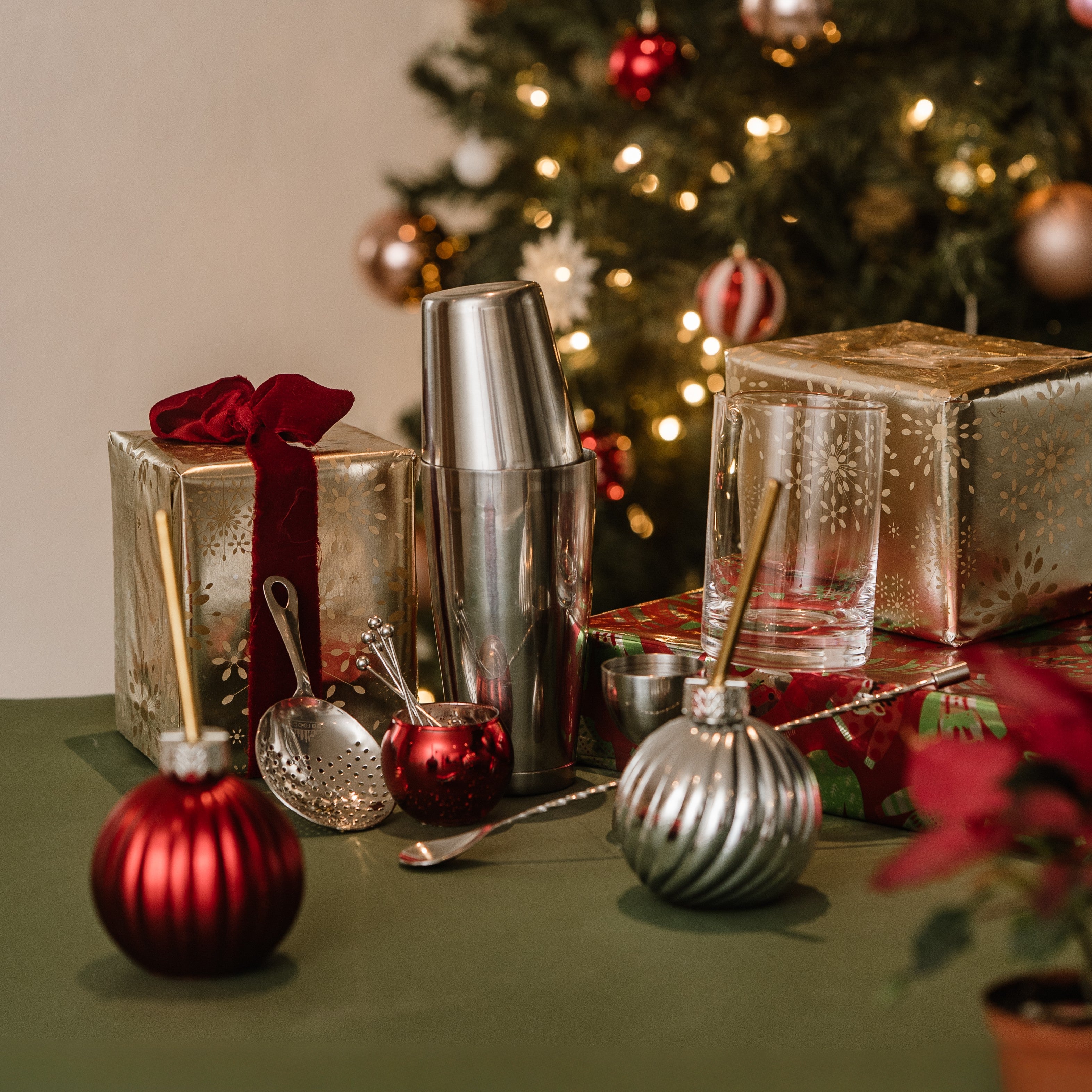 The Ultimate Home Bar Starter Set (Free Strainer & Class!)