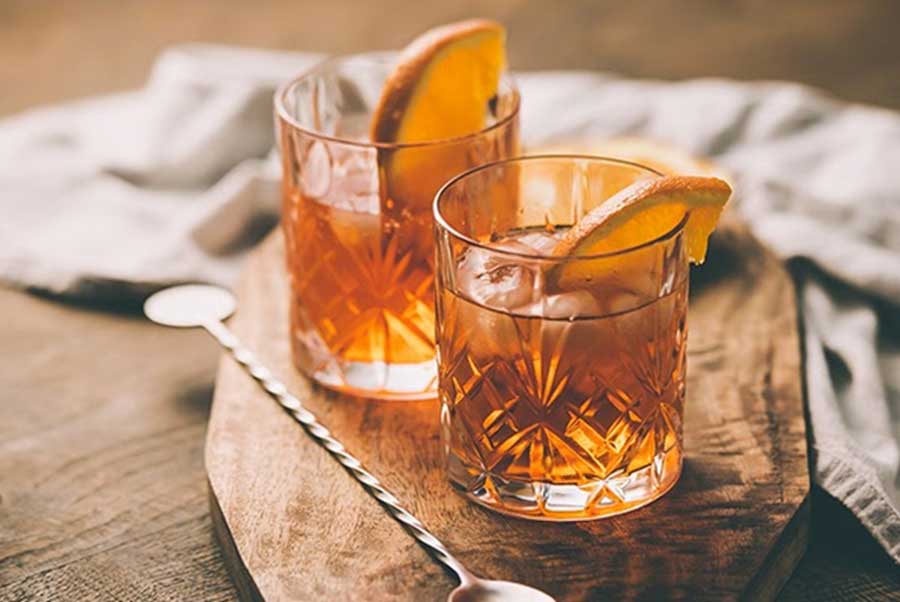 becoming a mixologist